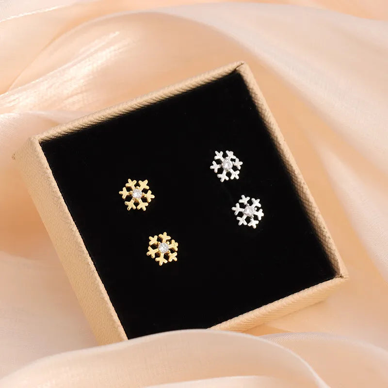 Snowflake Barbell Stud Earrings (20G)
