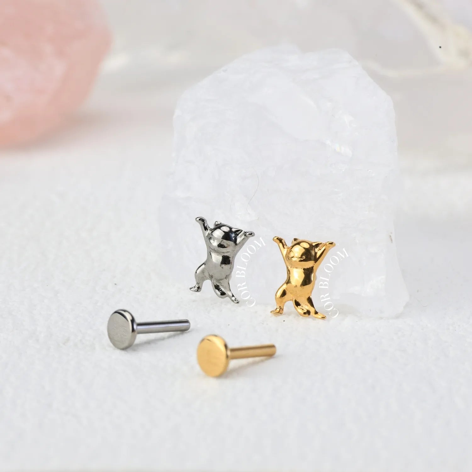 Titanium Disco Cat Piercing Stud