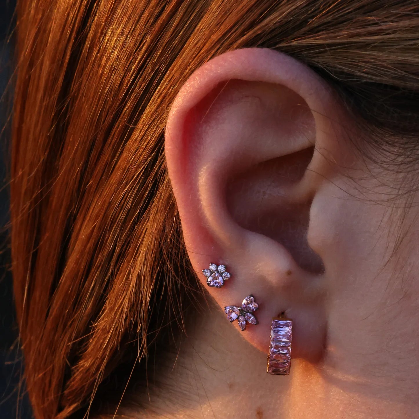Titanium Astraea Pinky Paw Flat Back Stud