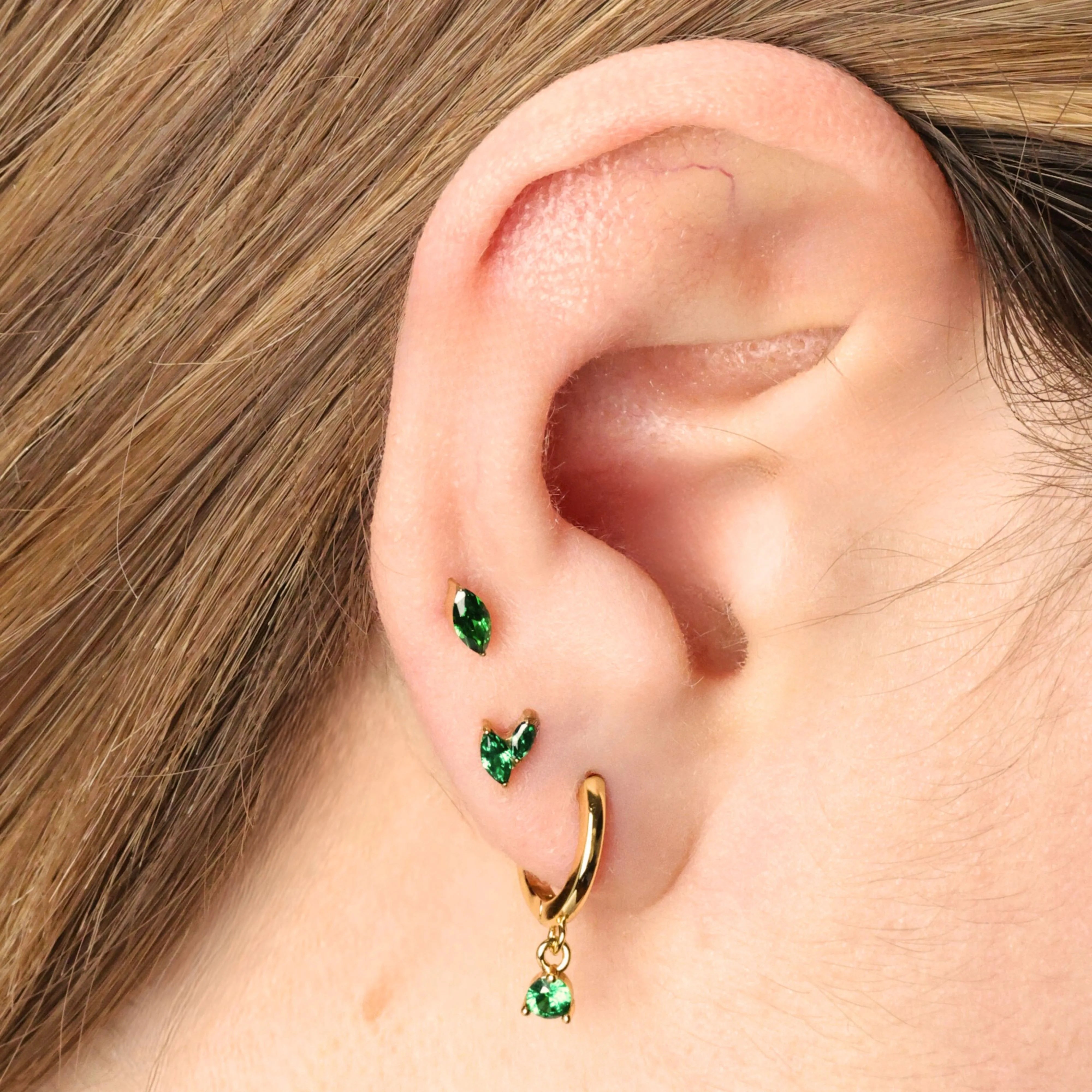 Titanium Akosua Mini Duo Petal Green Emerald Stud