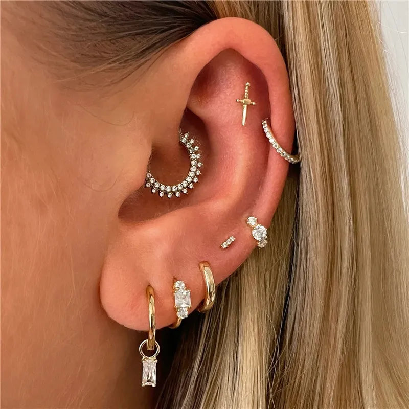 Pave Line Heart Labret Piercing