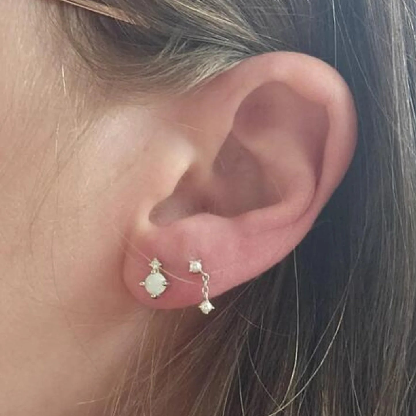 Andrey Round Opal Labret Piercing Stud