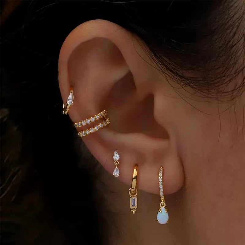 Dangling Waterdrop Labret Piercing Stud
