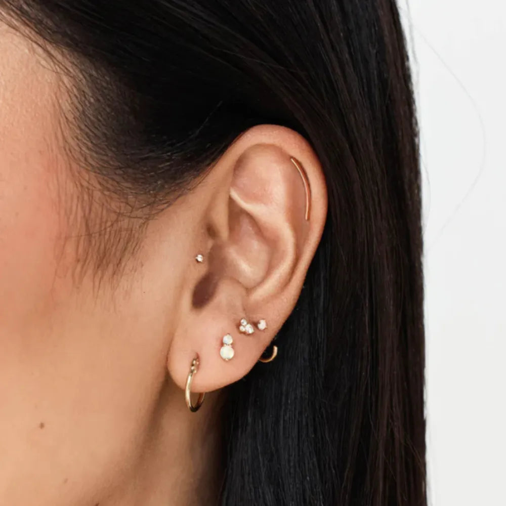 Minimal Line Labret Piercing