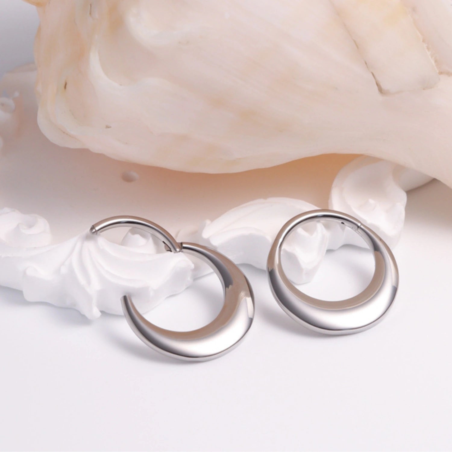 Solid Titanium Orbit Clicker