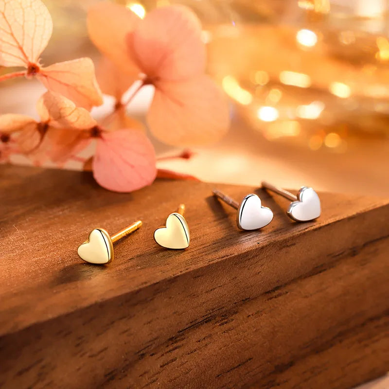 Minimal Small Heart Stud Earrings