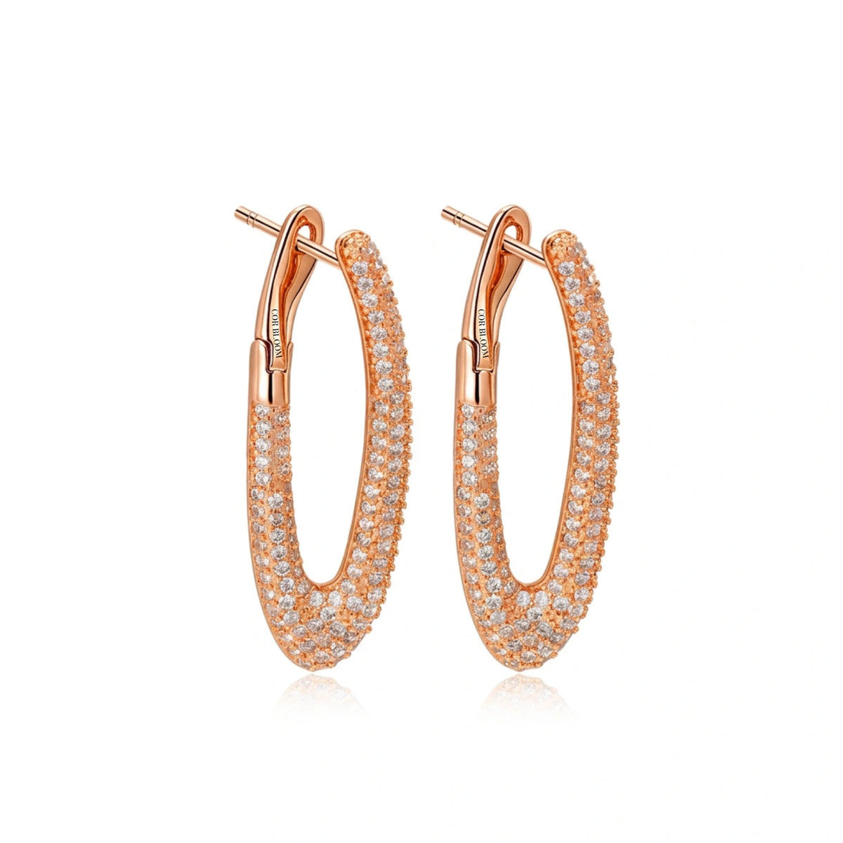Fiadh Sculpted Oval Hoop