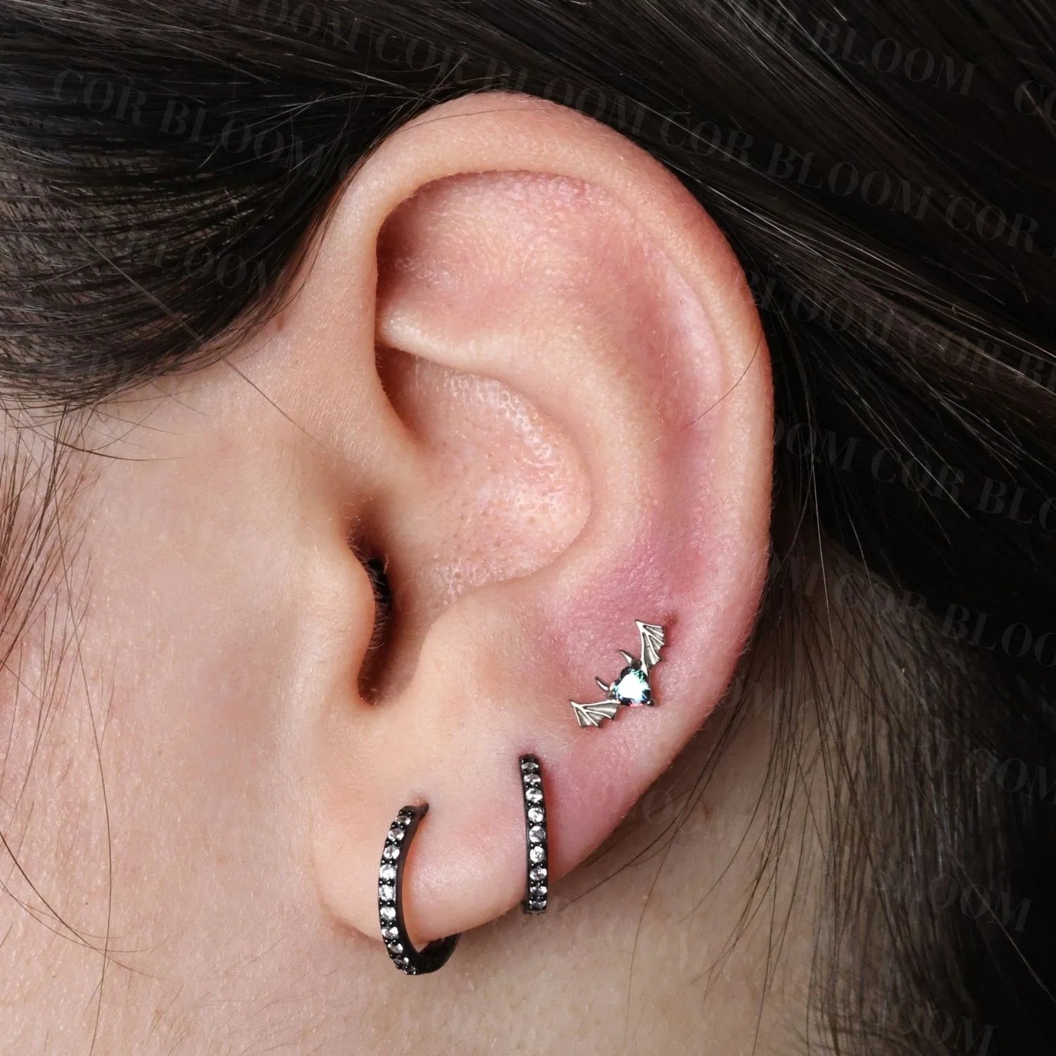 Titanium Hreremus Crystal Bat Flat Back Stud