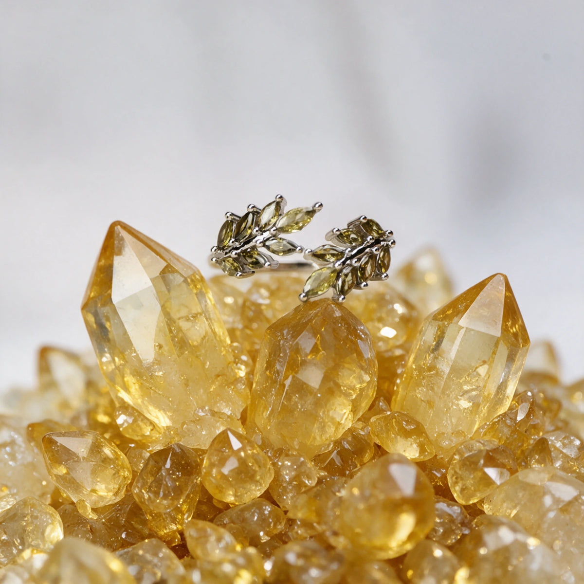 Peridot Blooming Leaf Ring