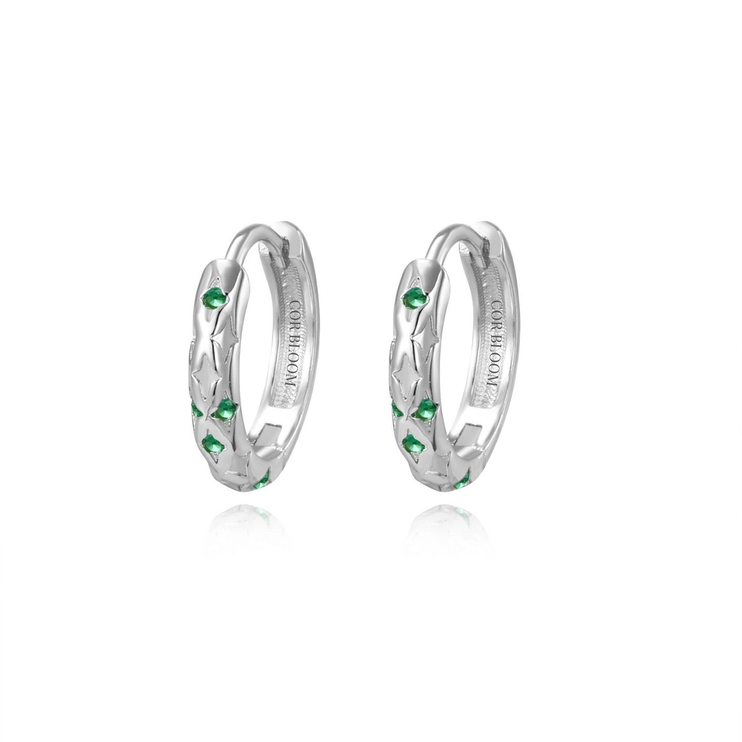 Classic Star Huggie Earrings - Green Emerald