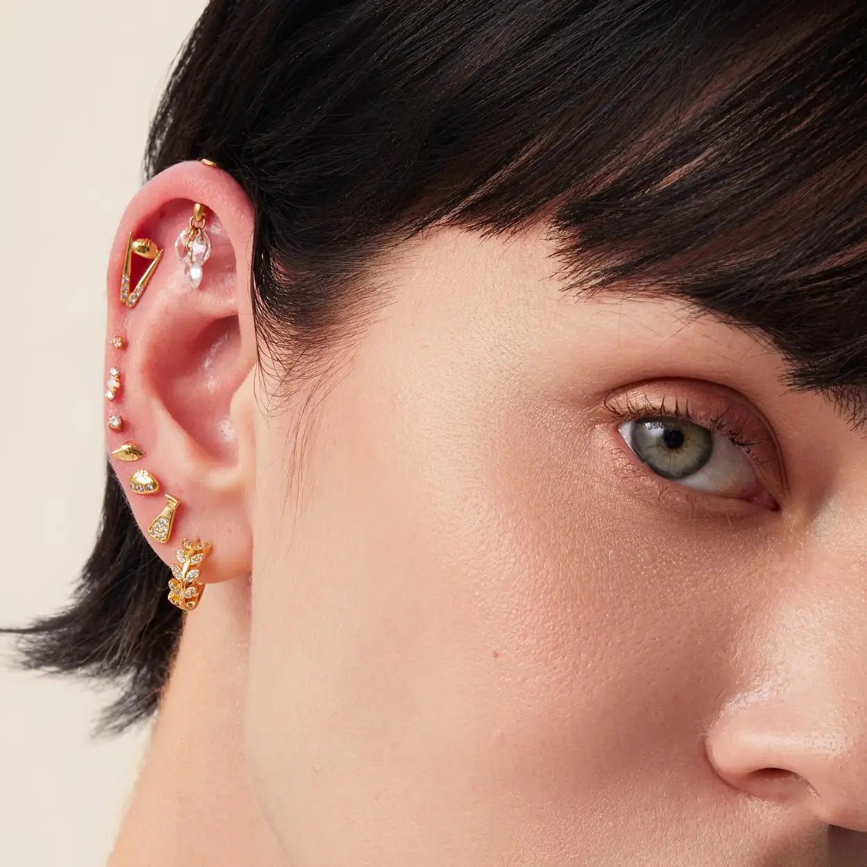 Spicy Xiao Long Bao Stud - Red Garnet