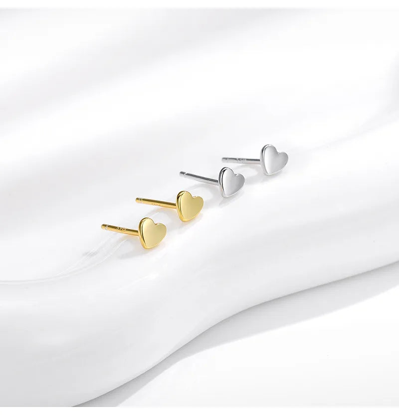 Minimal Small Heart Stud Earrings