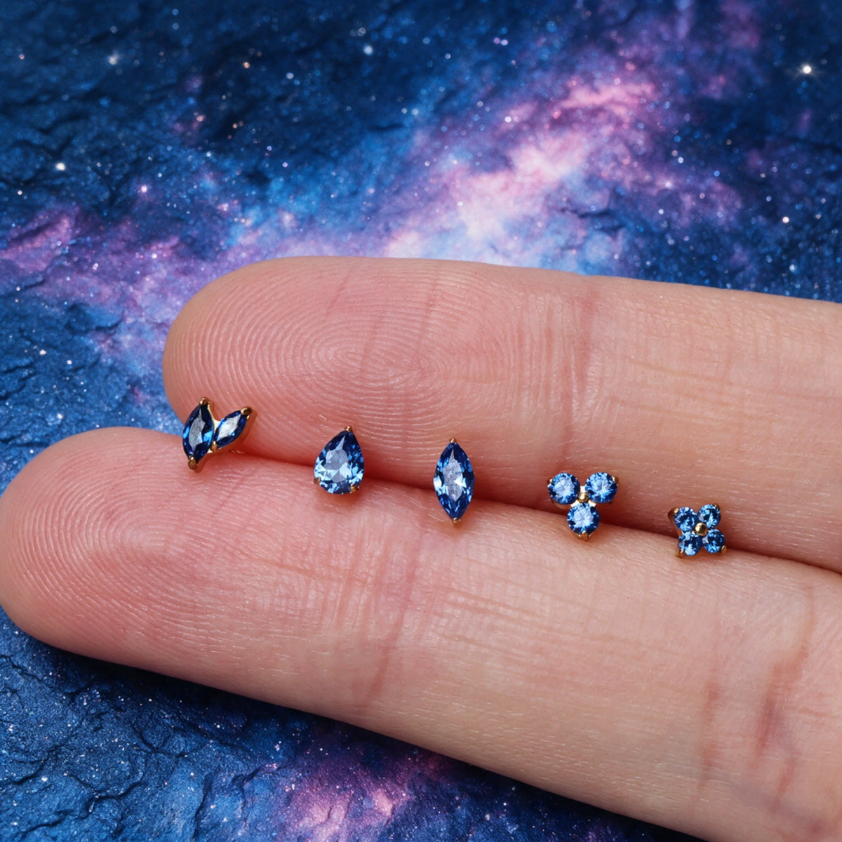 Titanium Aretha Small Blue Sapphire Four-Leaf Clover Stud
