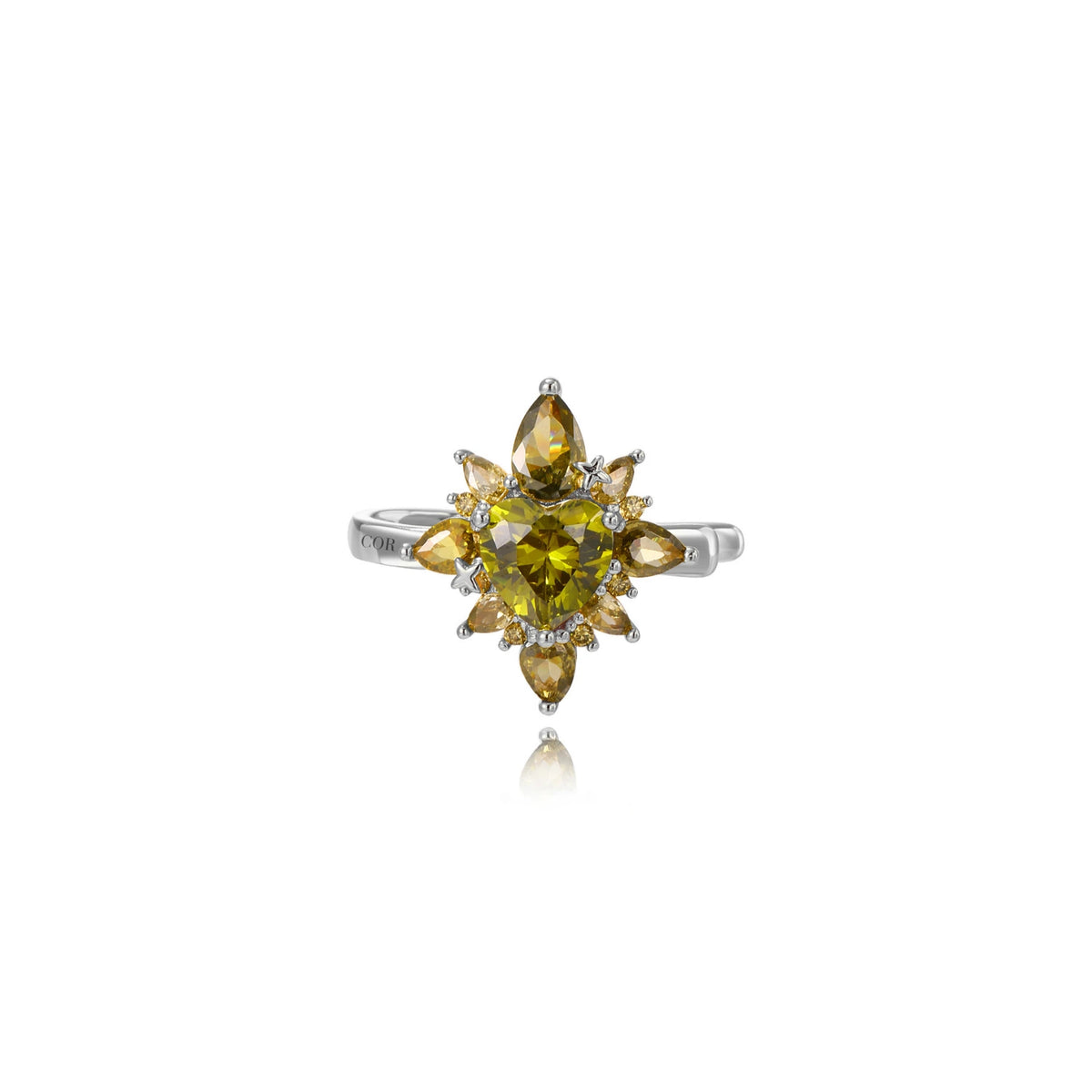 Rua Peridot Starlight Heart Ear Cuff