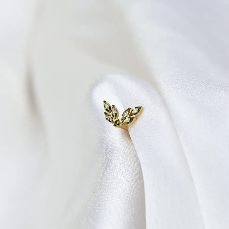 Titanium Veda Peridot Leaf Crown Flat Back Stud