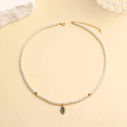 Luxe Oval Emerald Gemstone Pearl Necklace