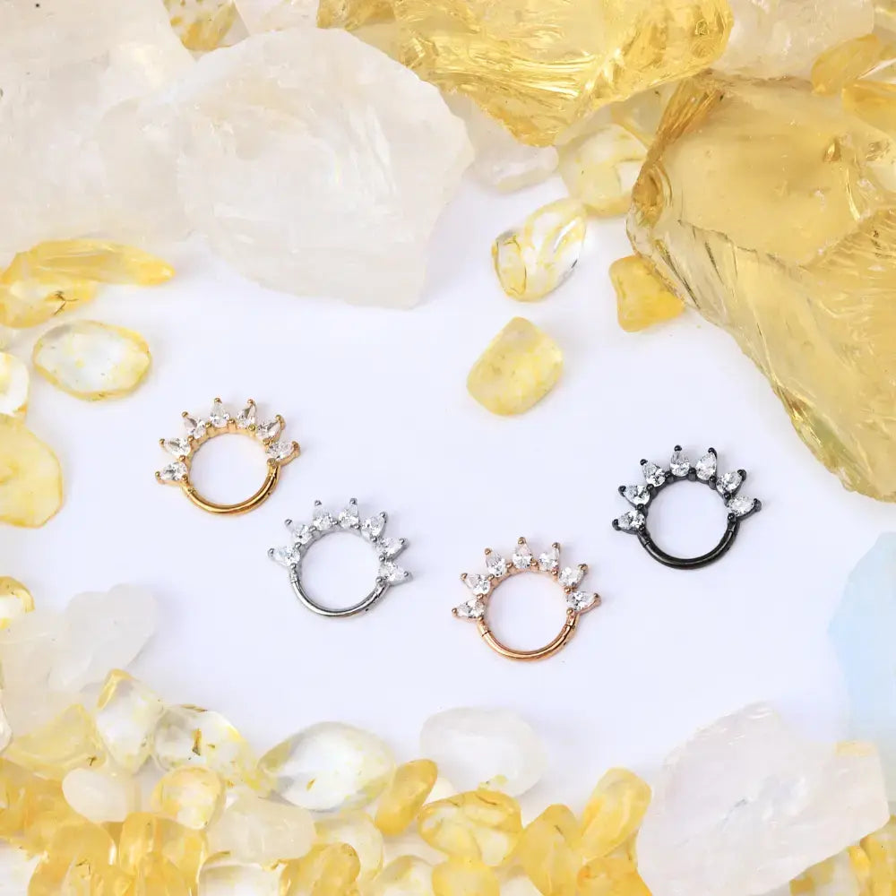 Daleyza Pear-Cut Diamond Clicker