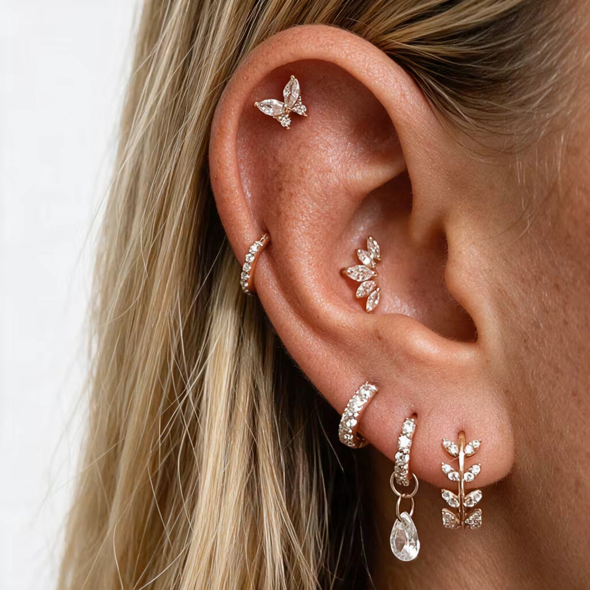 Sparkling Five-Petal Heart Labret Piercing Stud