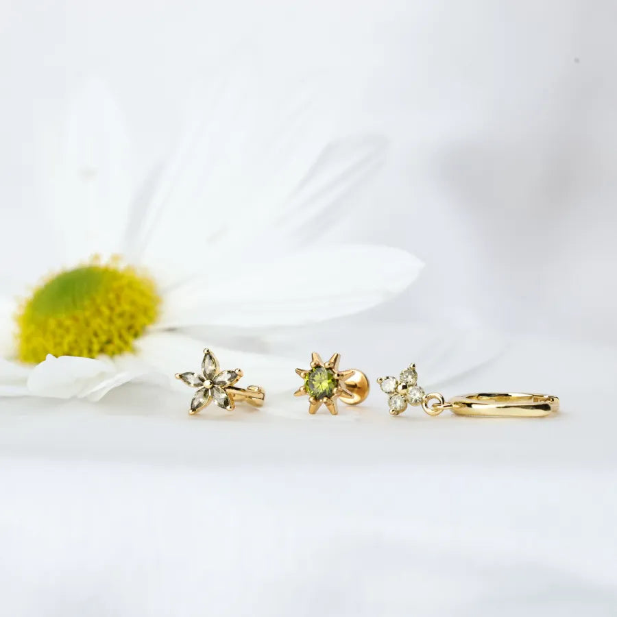 Alaiya Peridot Four-Leaf Clover Hoop Earrings
