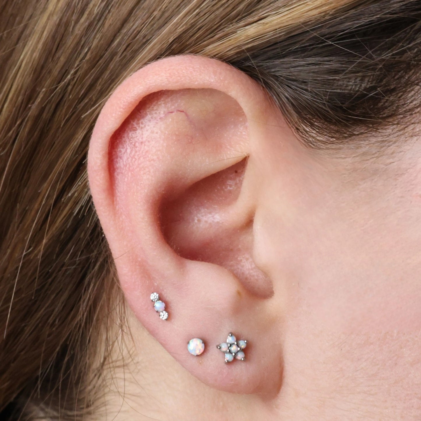 Titanium Mini Lyra Flat Back Stud - White Opal & Diamond