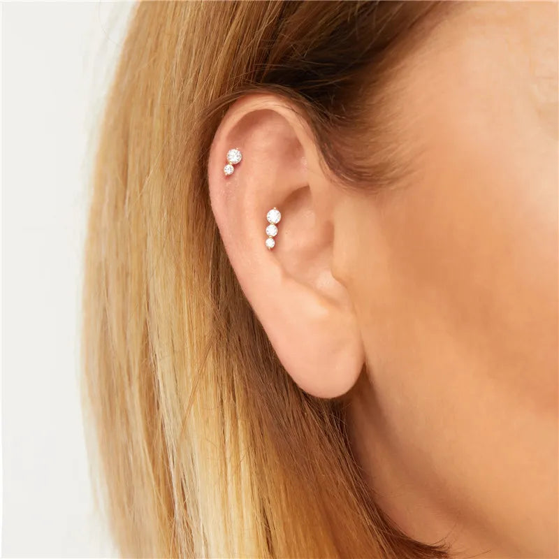 Graduated White CZ Barbell Piercing (18G)
