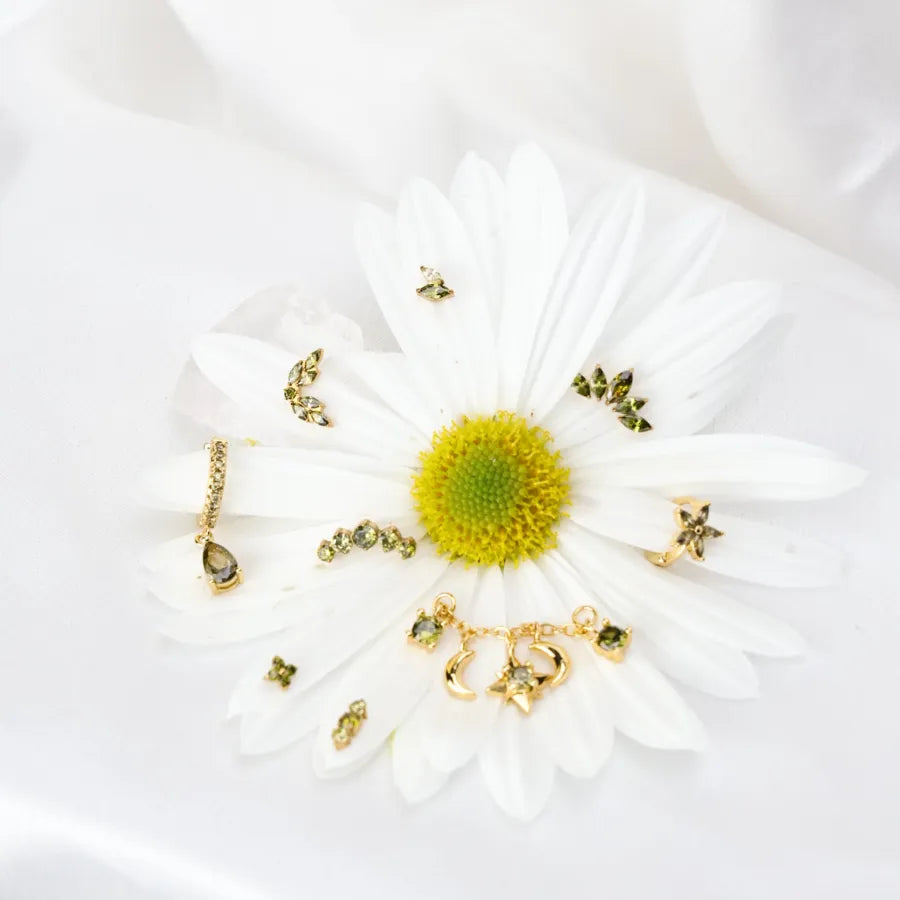 Iyla Peridot Guiding Star & Crescent Moon Chain Attachment