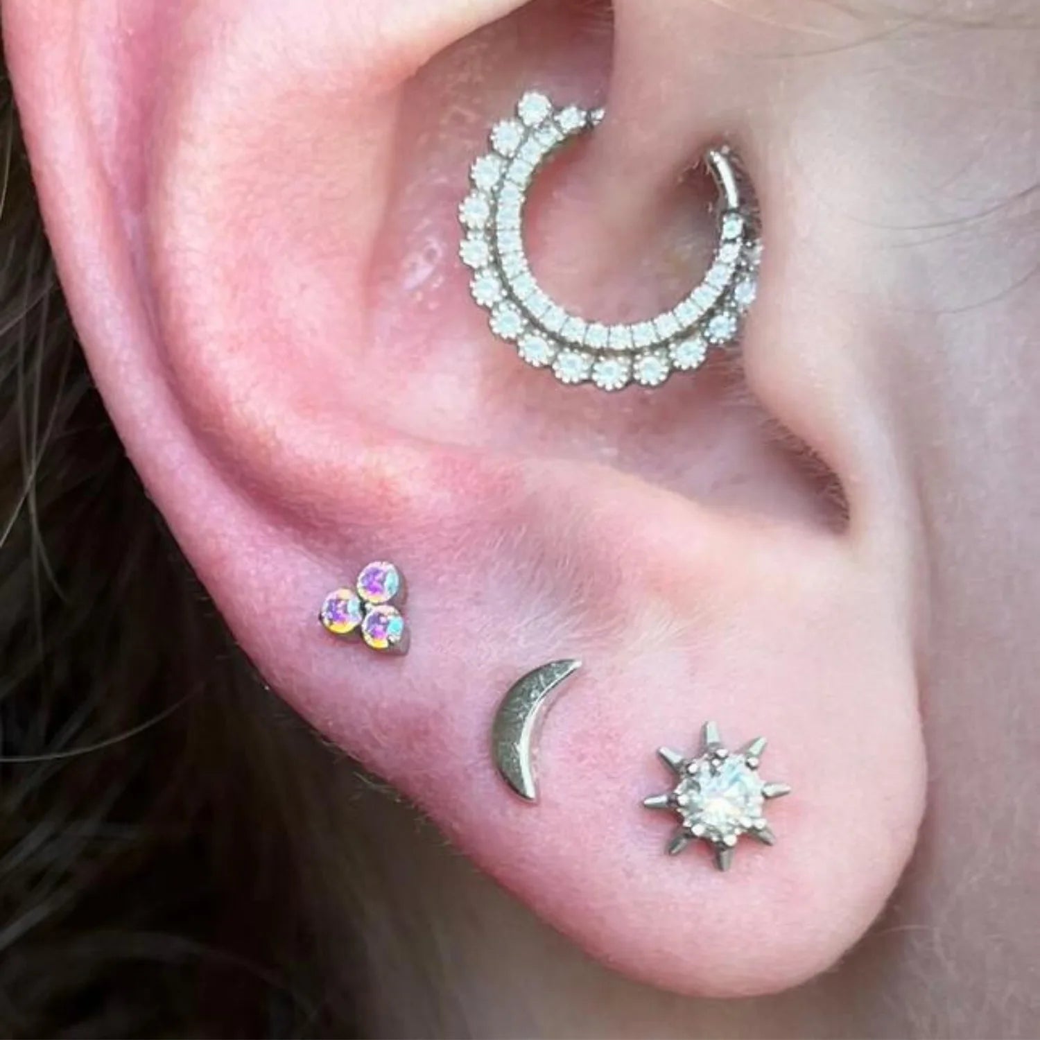 Aeliana Glowing Sun Flat Back Piercing Stud