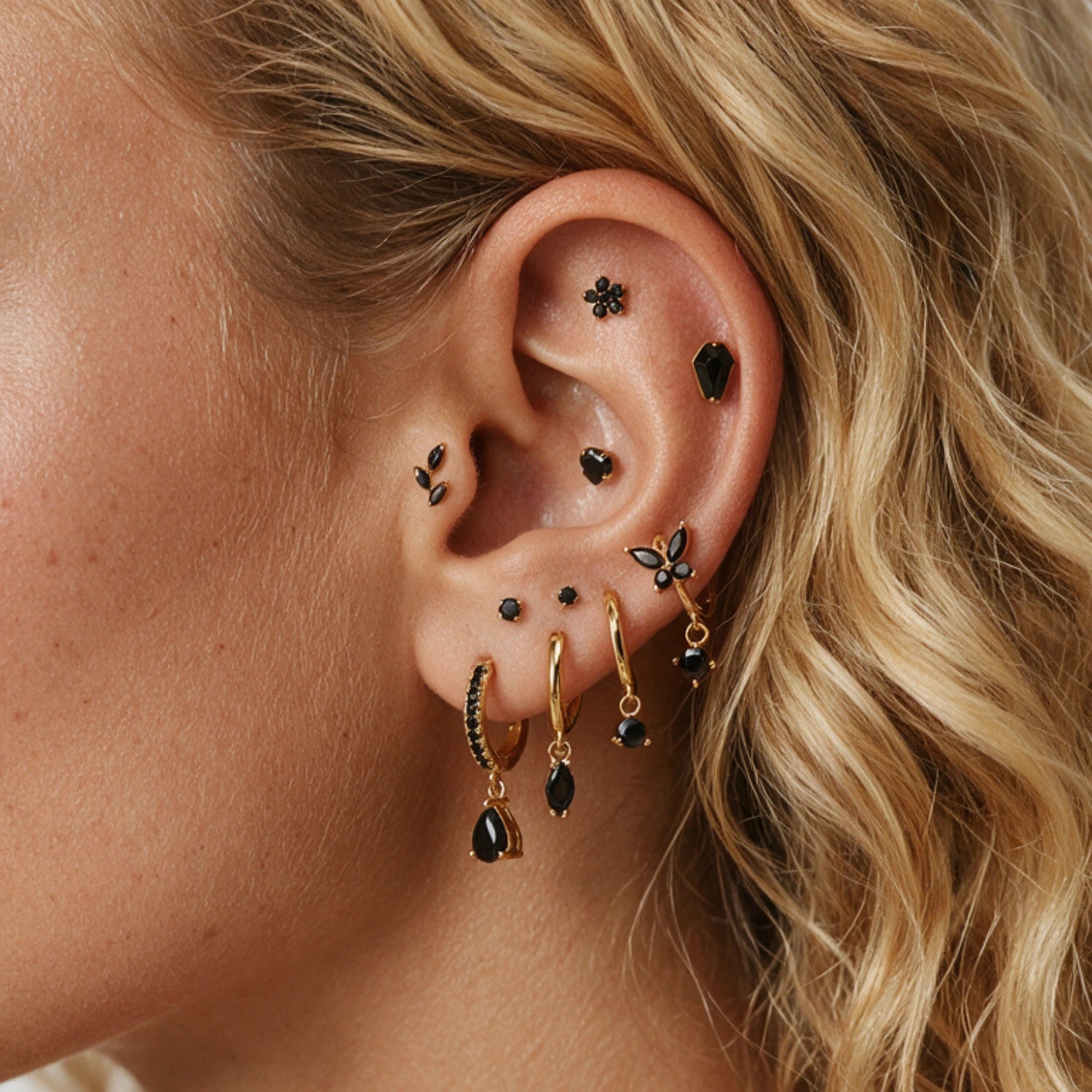 Titanium Black Hexagon Mirror Flat Back Stud - Midnight