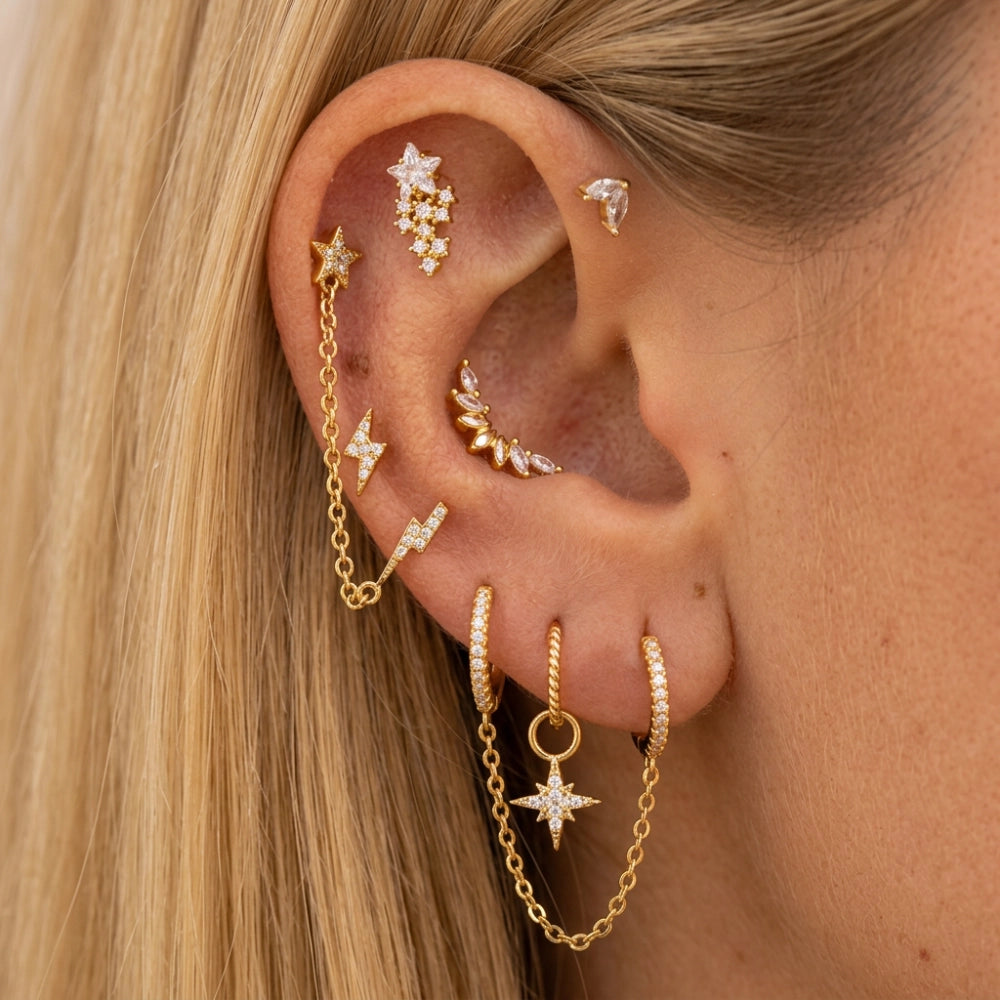 Seven-Petal Diamond Labret Piercing Stud