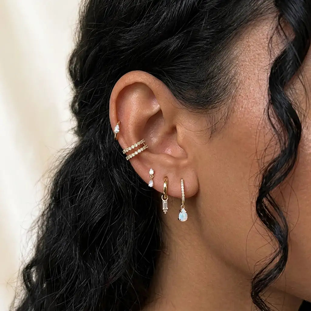 Barre de piercing labret pendante en forme de goutte d’eau