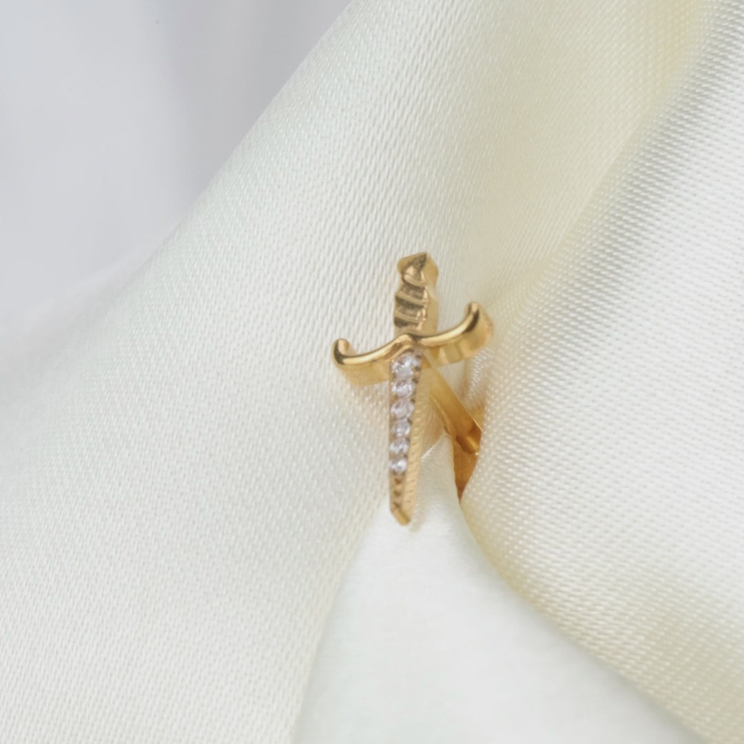 Load video: Titanium Gertrude Diamond Sword Flat Back Stud