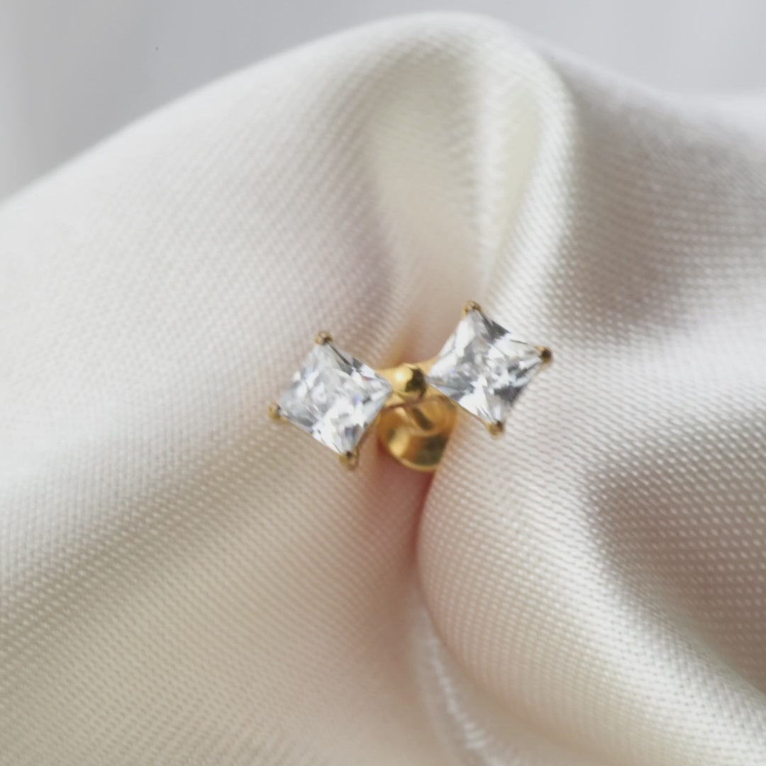 Load video: Titanium Vada Duo Square Diamond Flat Back Stud