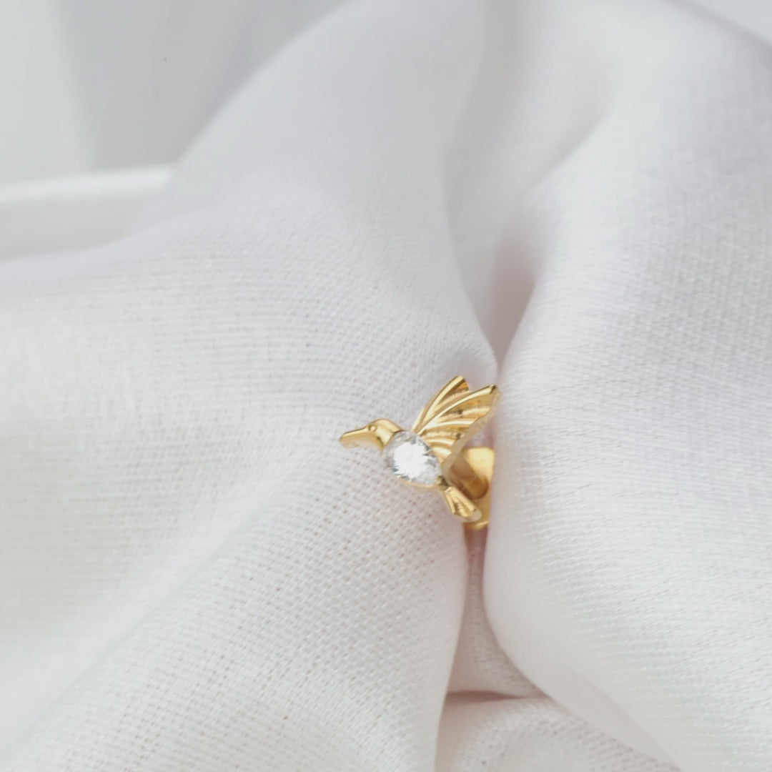 Load video: Titanium Hummingbird Piercing Stud
